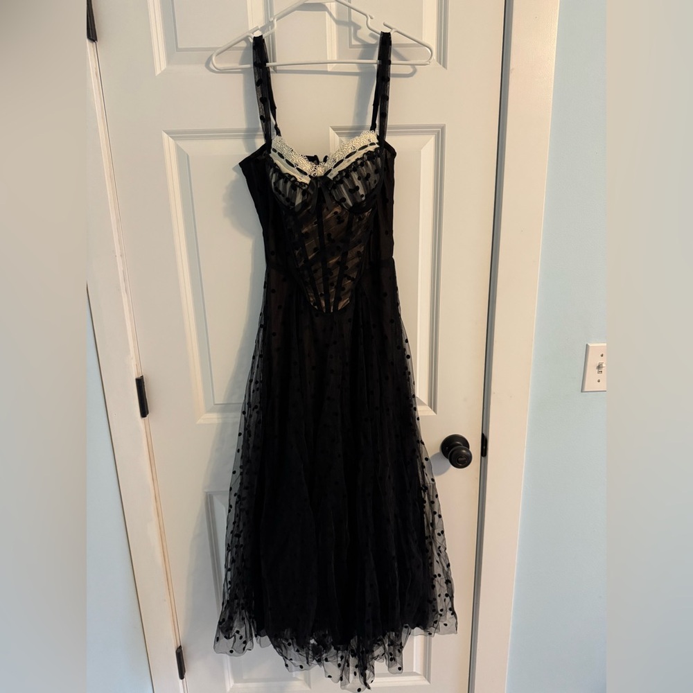 Chic Black Polka Dot Maxi Dress